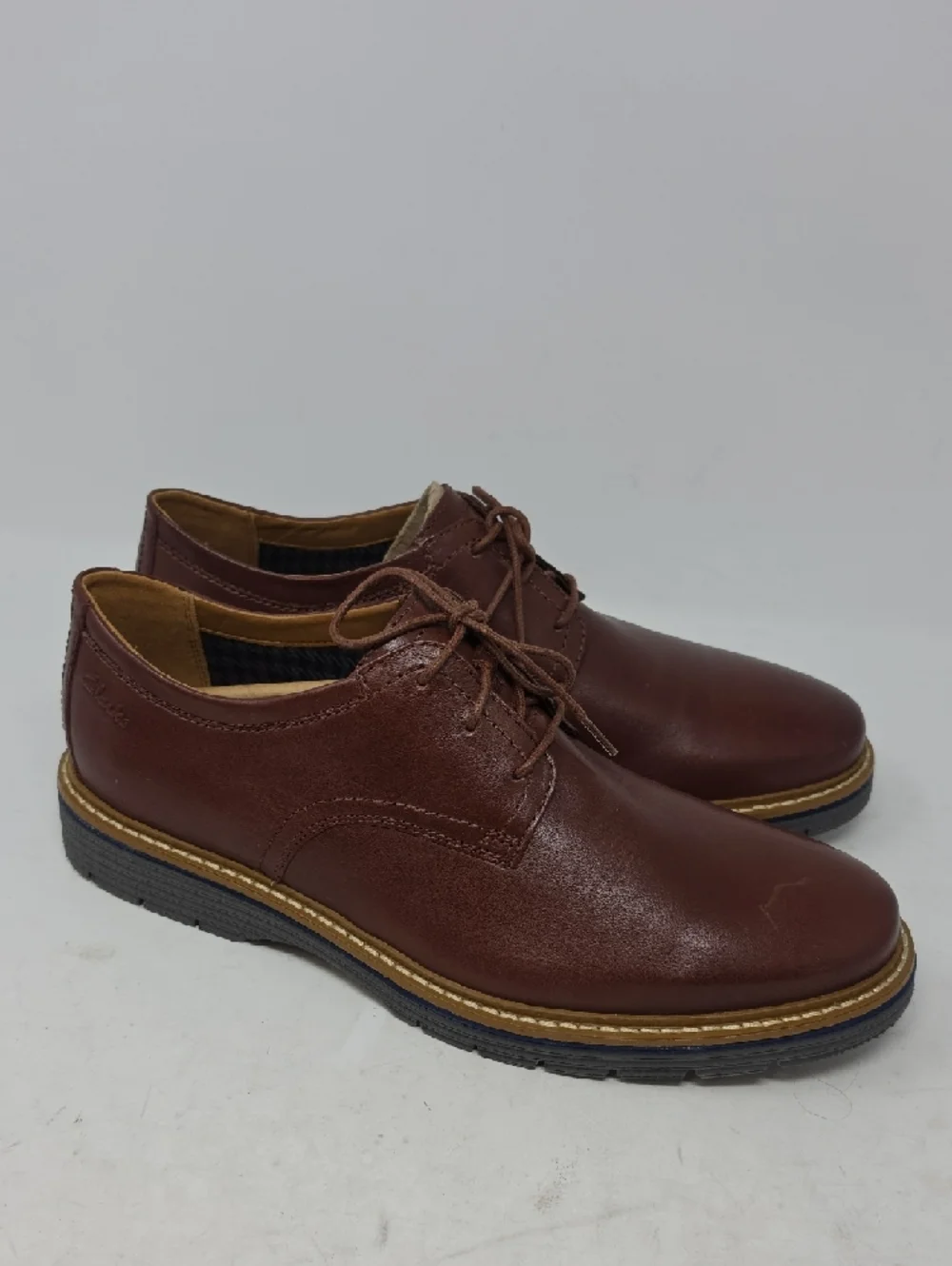 Clarks smooth brown